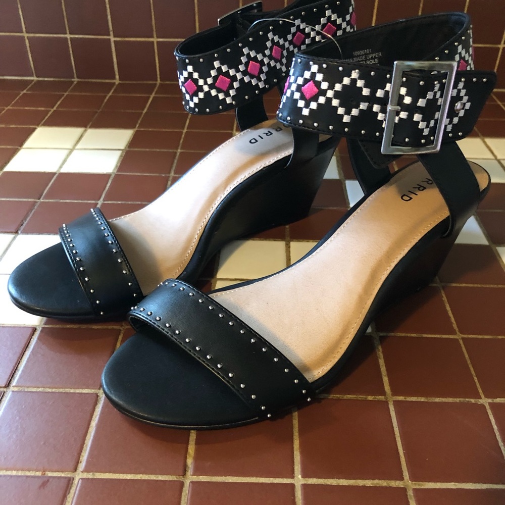 NWT sandal wedges from torrid size 10